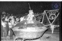 Coronacion di Reina di Carnaval 1981 door di Gezaghebber Frans Figaroa , Image # 20, BUVO