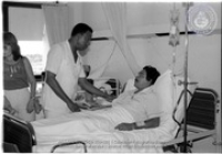 Diputado R.Zaandam a bishita Sr.Hubert Thiel na Hospital- 21 di februari 1984, Image # 1, BUVO