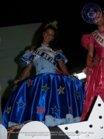 Hillyan Croes is named Carnival Youth Queen 2006, image # 43, The News Aruba