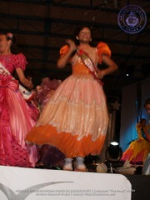 Hillyan Croes is named Carnival Youth Queen 2006, image # 71, The News Aruba