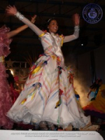 Hillyan Croes is named Carnival Youth Queen 2006, image # 74, The News Aruba