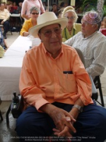 Padu Lampe is honored during Concierto Dominical at the Manchebo Beach Resort, image # 5, The News Aruba