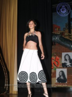 Svenga Croes is named Miss Teen Bikini 2007, image # 15, The News Aruba