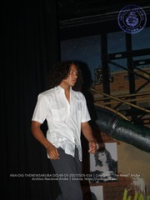 Svenga Croes is named Miss Teen Bikini 2007, image # 16, The News Aruba