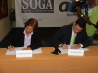 A landmark loan agreement is signed between the AIB and the Aruban Government, image # 26, The News Aruba