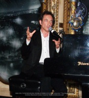 The Freewinds hosts a Christmas concert by singer/composer David Pomeranz, image # 15, The News Aruba