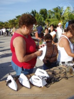 Arubians invade the Hyatt Regency parking lot in support of the victims of Hurricane Katrina, image # 13, The News Aruba