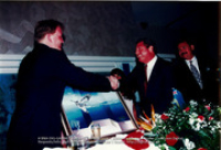 Bezoek Kroonprins Willem-Alexander Maart 1996 + Viering 18 maart 1996 - Beeldcollectie Gabinete Henny Eman II, no. 1034