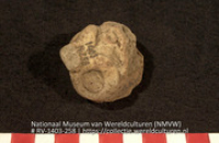 Gelaat (fragment) (Collectie Wereldculturen, RV-1403-258)