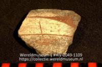 Versierd aardewerk (fragment) (Collectie Wereldmuseum, RV-2049-1109)