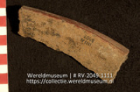 Aardewerk (fragment) (Collectie Wereldmuseum, RV-2049-1111)