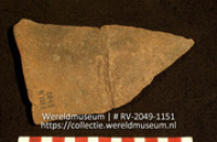 Aardewerk (fragment) (Collectie Wereldmuseum, RV-2049-1151)