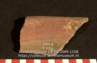 Aardewerk (fragment) (Collectie Wereldmuseum, RV-2049-1158)