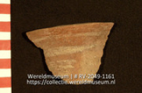 Versierd aardewerk (fragment) (Collectie Wereldmuseum, RV-2049-1161)