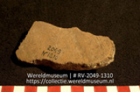 Aardewerk (fragment) (Collectie Wereldmuseum, RV-2049-1310)