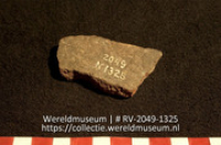 Aardewerk (fragment) (Collectie Wereldmuseum, RV-2049-1325)
