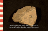 Aardewerk fragment (Collectie Wereldmuseum, RV-2049-203)