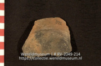 Aardewerk fragment (Collectie Wereldmuseum, RV-2049-214)