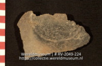 Aardewerk fragment (Collectie Wereldmuseum, RV-2049-224)