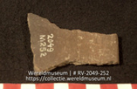 Aardewerk fragment (Collectie Wereldmuseum, RV-2049-252)