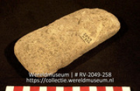 Steen (Collectie Wereldmuseum, RV-2049-258)
