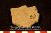 Aardewerk fragment (Collectie Wereldmuseum, RV-2049-301)