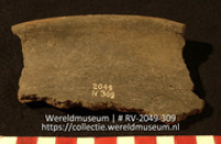 Aardewerk fragment (Collectie Wereldmuseum, RV-2049-309)