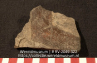 Versierd aardewerk (fragment) (Collectie Wereldmuseum, RV-2049-322)