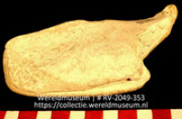 Werktuig van schelp (Collectie Wereldmuseum, RV-2049-353)