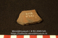 Aardewerk (fragment) (Collectie Wereldmuseum, RV-2049-541)