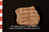 Versierd aardewerk (fragment) (Collectie Wereldmuseum, RV-2049-6)