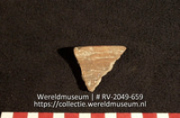 Aardewerk (fragment) (Collectie Wereldmuseum, RV-2049-659)