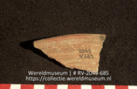 Aardewerk (fragment) (Collectie Wereldmuseum, RV-2049-685)