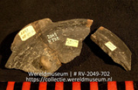 Versierd aardewerk (fragment) (Collectie Wereldmuseum, RV-2049-702)