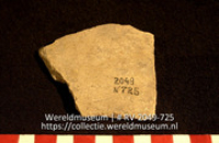 Aardewerk (fragment) (Collectie Wereldmuseum, RV-2049-725)