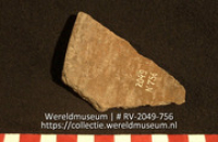 Aardewerk (fragment) (Collectie Wereldmuseum, RV-2049-756)