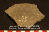 Aardewerk (fragment) (Collectie Wereldmuseum, RV-2049-774)