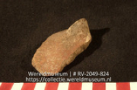 Aardewerk (fragment) (Collectie Wereldmuseum, RV-2049-824)
