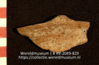 Aardewerk (fragment) (Collectie Wereldmuseum, RV-2049-829)