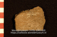 Aardewerk (fragment) (Collectie Wereldmuseum, RV-2049-830)