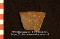 Aardewerk (fragment) (Collectie Wereldmuseum, RV-2049-871)