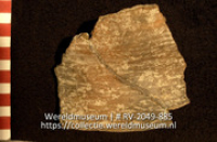 Aardewerk (fragment) (Collectie Wereldmuseum, RV-2049-885)