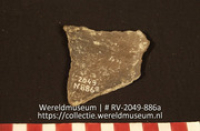 Aardewerk (fragment) (Collectie Wereldmuseum, RV-2049-886a)