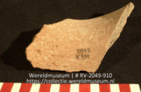 Aardewerk (fragment) (Collectie Wereldmuseum, RV-2049-910)
