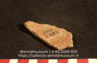 Aardewerk (fragment) (Collectie Wereldmuseum, RV-2049-929)