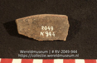 Aardewerk (fragment) (Collectie Wereldmuseum, RV-2049-944)