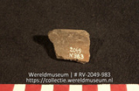 Aardewerk (fragment) (Collectie Wereldmuseum, RV-2049-983)