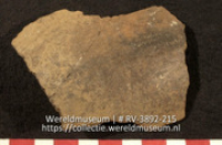 Pot (fragment) (Collectie Wereldmuseum, RV-3892-215)