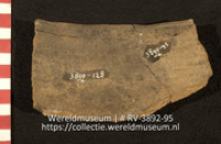 Pot (fragment) (Collectie Wereldmuseum, RV-3892-95)