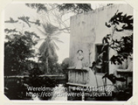 Serie C.H. De Goeje, album (1/4); Reis naar de Nederlandse Antillen en Suriname; reisfoto; De plantage Hato aan de noordzijde van het eiland Curacao met bebouwing (Collectie Wereldmuseum, RV-A115-1-66), De Goeje, C.H.